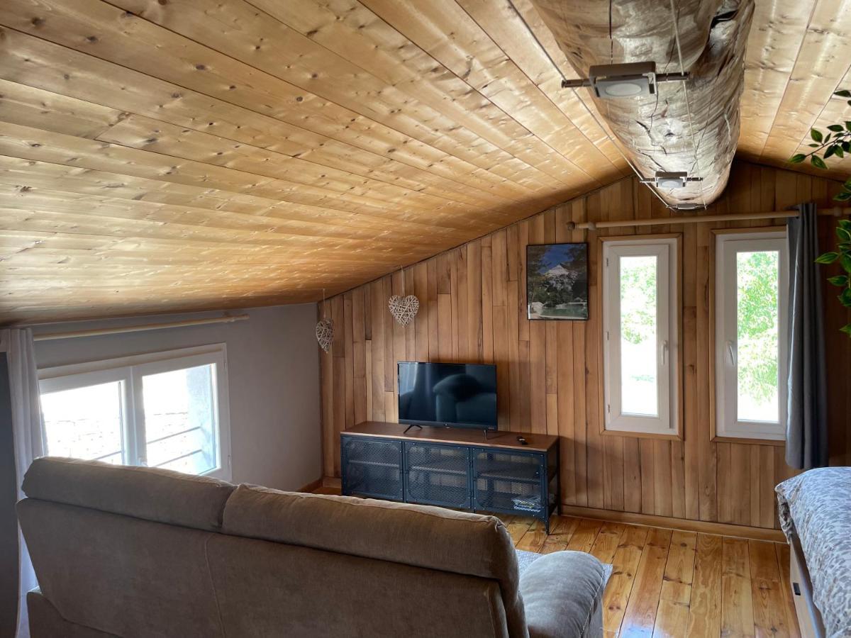 Sublime Studio De Caractere ,50 M2 Climatise . Montlaur-en-Diois Exterior foto